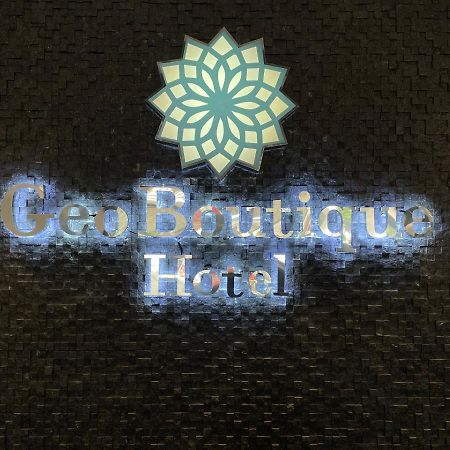 Geo Boutique Hotel - เซอรีเคมบางัน ภายนอก รูปภาพ