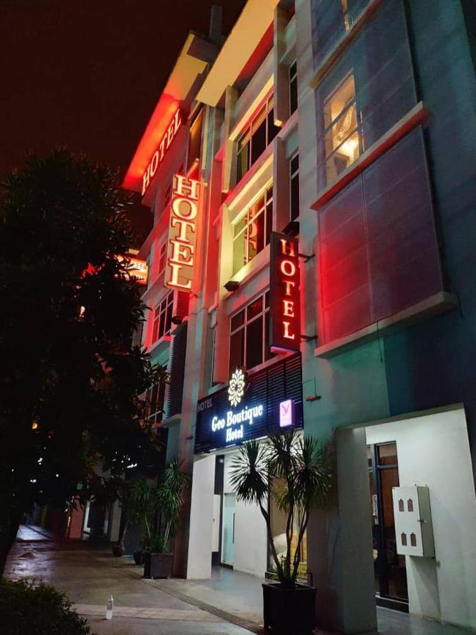 Geo Boutique Hotel - เซอรีเคมบางัน ภายนอก รูปภาพ