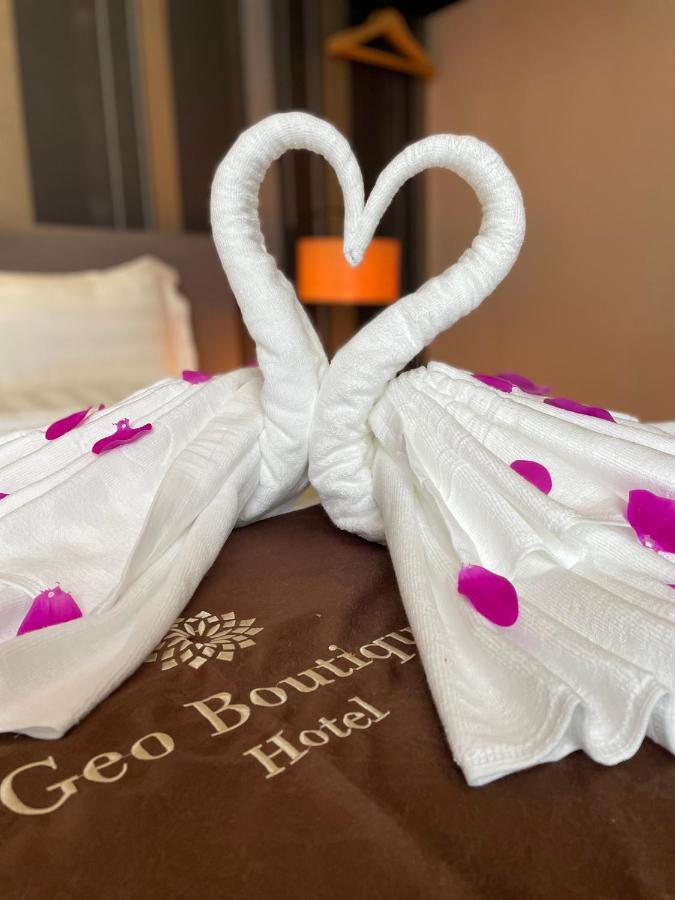 Geo Boutique Hotel - เซอรีเคมบางัน ภายนอก รูปภาพ
