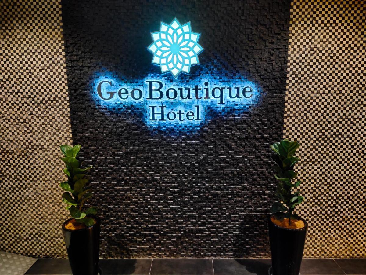Geo Boutique Hotel - เซอรีเคมบางัน ภายนอก รูปภาพ