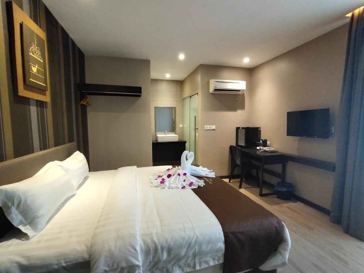 Geo Boutique Hotel - เซอรีเคมบางัน ภายนอก รูปภาพ